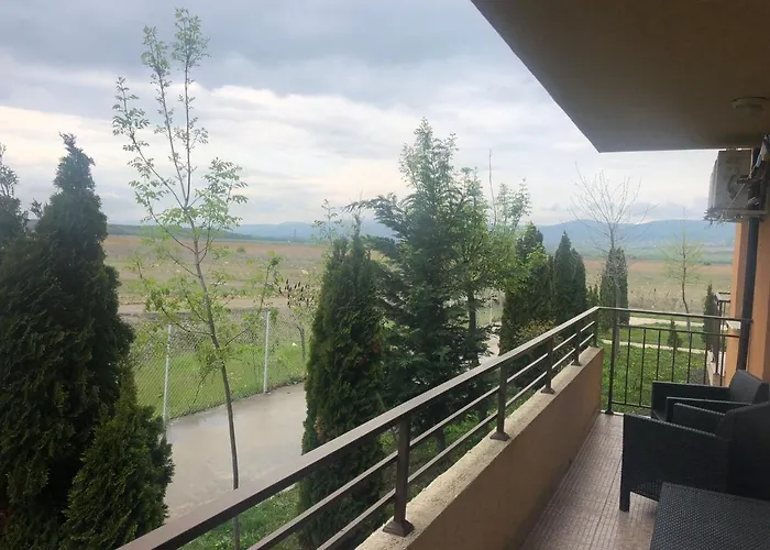 Spacious, 2 Bed Apt, Orchid Appartement *